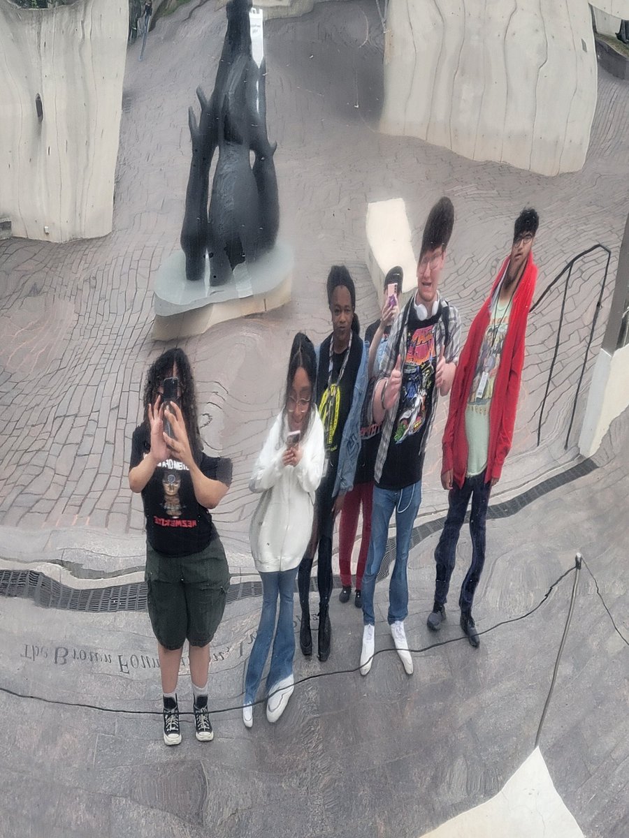 Mrs LeBlanc tweet media