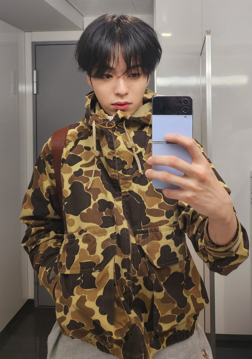 4ever01ove's tweet photo. 이사진 이렇게만 봐야지 https://t.co/USbwobVH6l