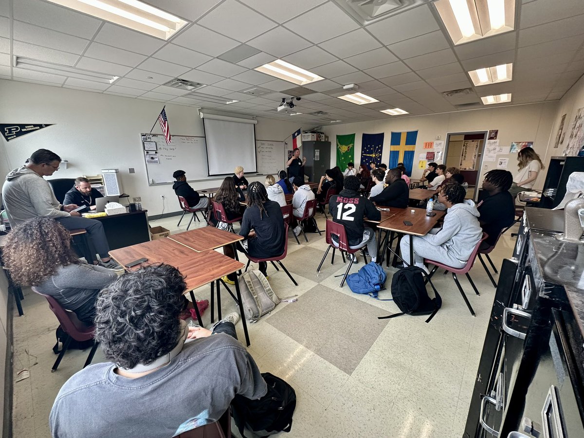 Lewisville FCA tweet media