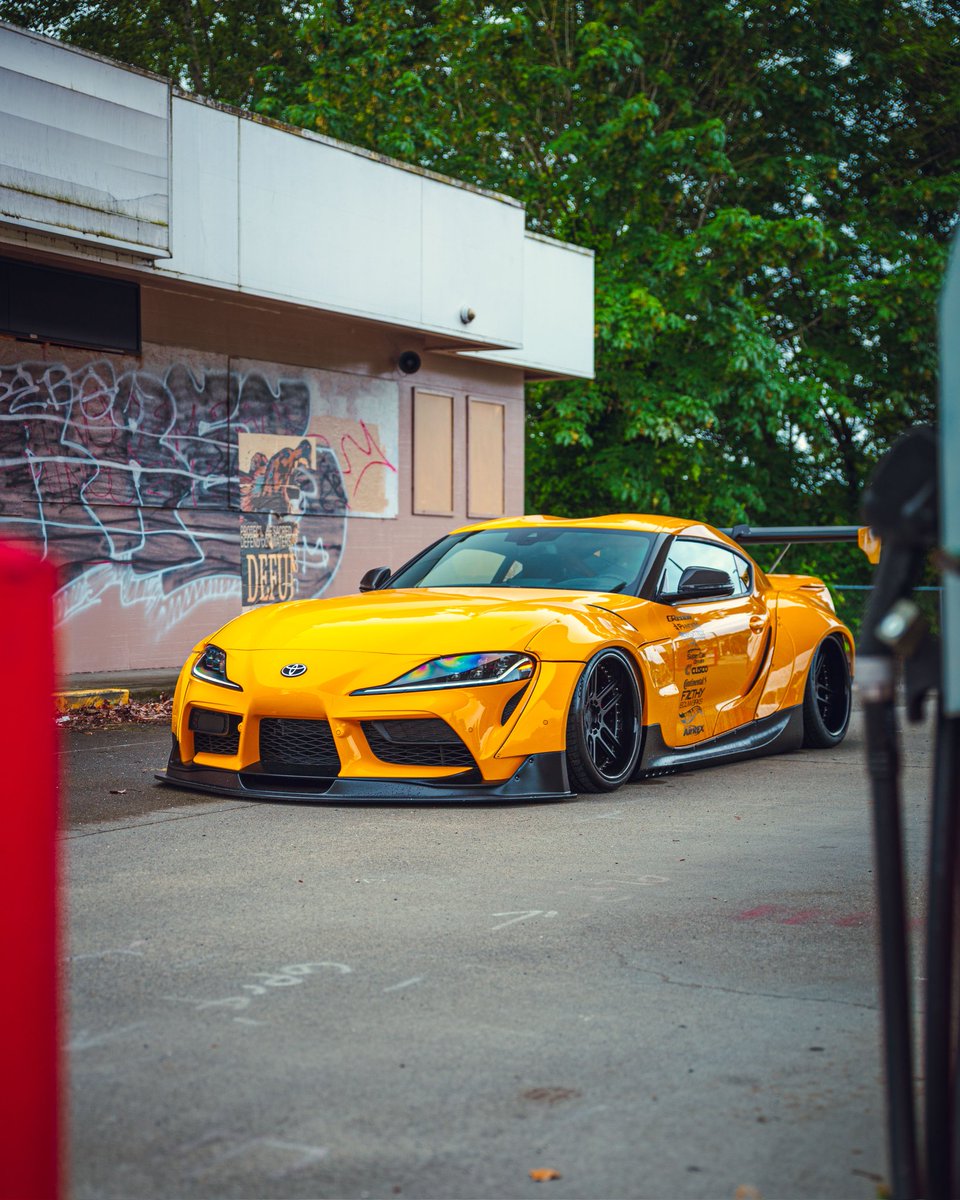 PhantasyKolors's tweet photo. ⚠️FOR SALE!⚠️
DM for questions or pricing!
2020 RocketBunny Toyota Supra A90 with ONLY 2,400 miles. No expense was spared when building this car and it shows!  This car was featured in CSR2 video game and has it's own HotWheels Diecast!! More info on our IG page! https://t.co/0DQLUvbLwt
