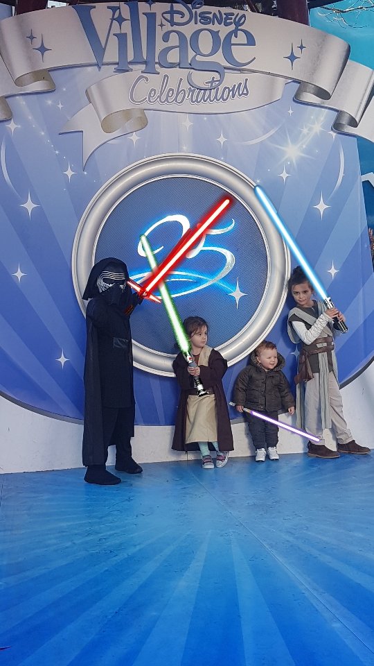 Lorna_baha's tweet photo. We are finally home to do what the Booeys do best. It's time for snacks and starwars. Happy may the 4th everyone, our favourite day of the year.
#MayThe4thBeWithYou #StarWarsDay @MarkHamill https://t.co/8jmUcEaxHQ