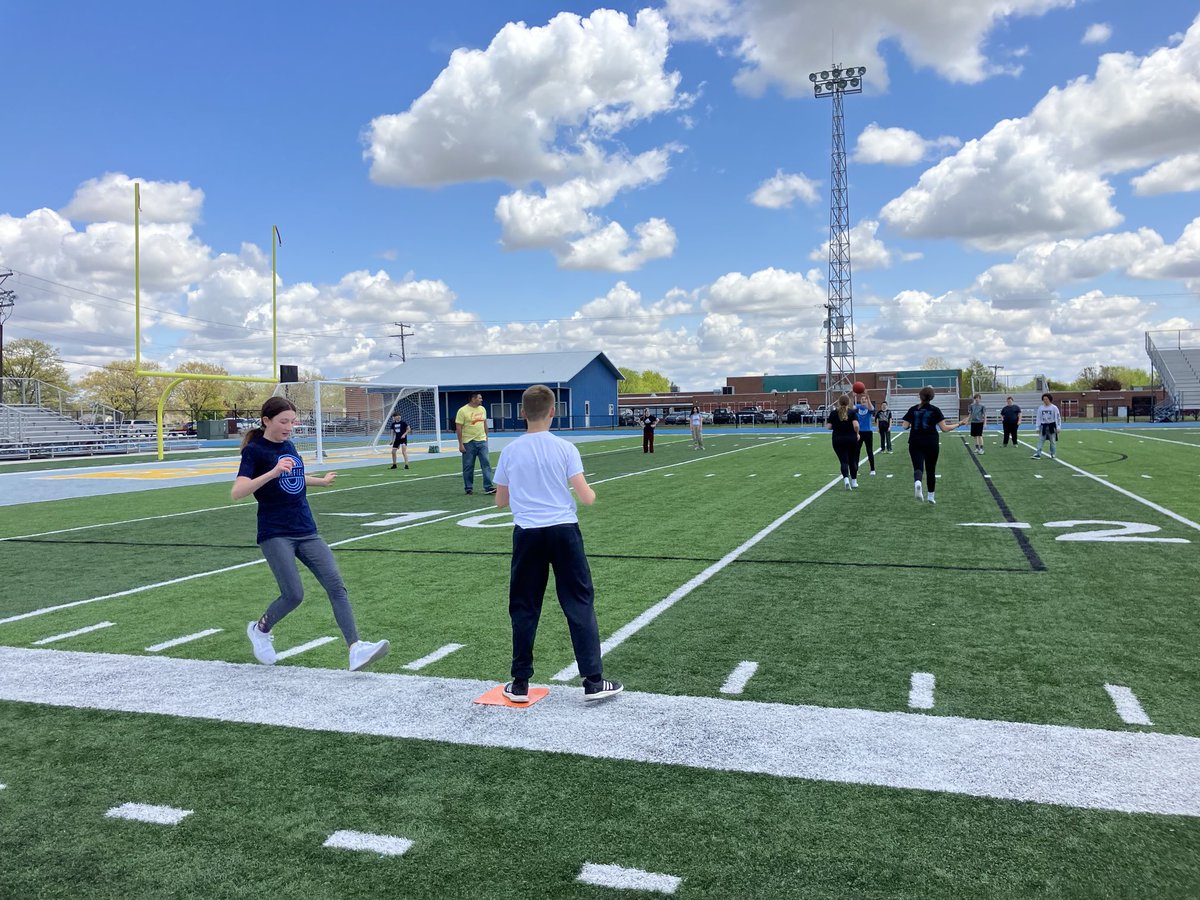 BathMidSchool's tweet photo. 7th grade enjoying a beautiful day after testing! https://t.co/d3DdBJrKIb