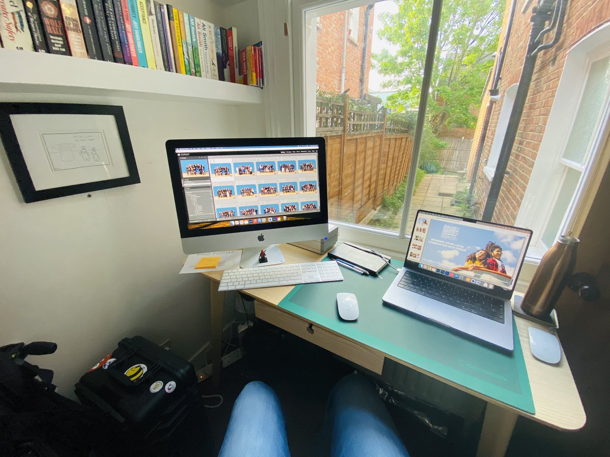 DMaddenwoop's tweet photo. I love my workspace, but am willing to concede I may need a bigger desk… and more @MooseAllain cartoons
#homeworkspace #needabiggerdesk https://t.co/kFNsl8qXvx