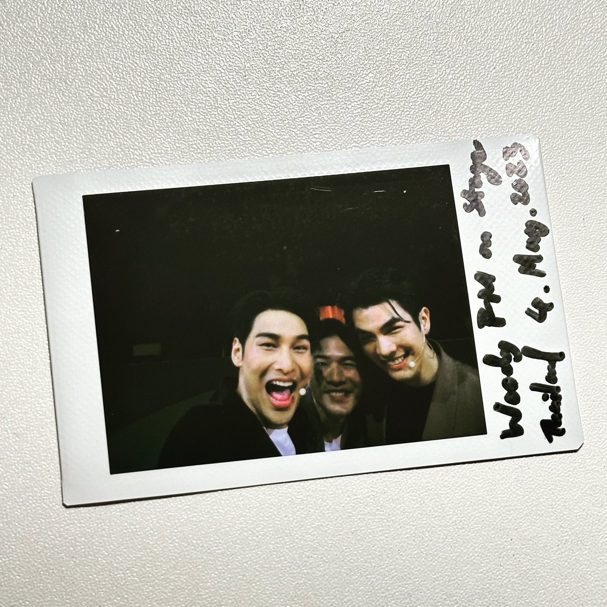Nnattawin1's tweet photo. ขอบคุณทุกคนมากๆ ที่ให้กำลังใจพวกเรามาตลอดจากทุกที่บนโลก วันนี้พวกเราได้แชร์เรื่องราวส่วนตัว เพื่อเป็นกำลังใจให้ทุกคน รักตัวเองมากๆ ไม่ยอมแพ้ต่อทุกสิ่งอย่าง พวกเราเป็นกำลังใจให้นะครับ ☺️ #apocolleagues #GreenyRose @milephakphum @Woodytalk #MileApoxWoodyFMonStage https://t.co/nuavXi35z8