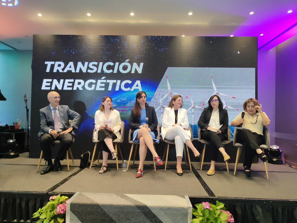 energiahoy's tweet photo. La #TransiciónEnergética es un proceso que avanza que ya no tiene vuelta atrás en México y el mundo; en la hoja de ruta hacia el cumplimiento de los #ODS en combate al #CambioClimático. Panelistas dialogan en 1era edición del #WESS2023. @MERMmx https://t.co/Z9WXNyS3ug