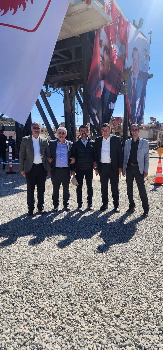 hesar73's tweet photo. Türkiye Petrolleri Anonim Ortaklığı tarafından #Gabar’da yapılan keşfin akabinde açılan petrol kuyusu açılış programına  katılım sağladık.
İlimizin, bölgemizin ve Ülkemizin kalkınması için son derece önemli olan çalışmaların ülkemiz ve memleketimiz için hayırlı olmasını diliyoruz https://t.co/6f4bMev2Y6