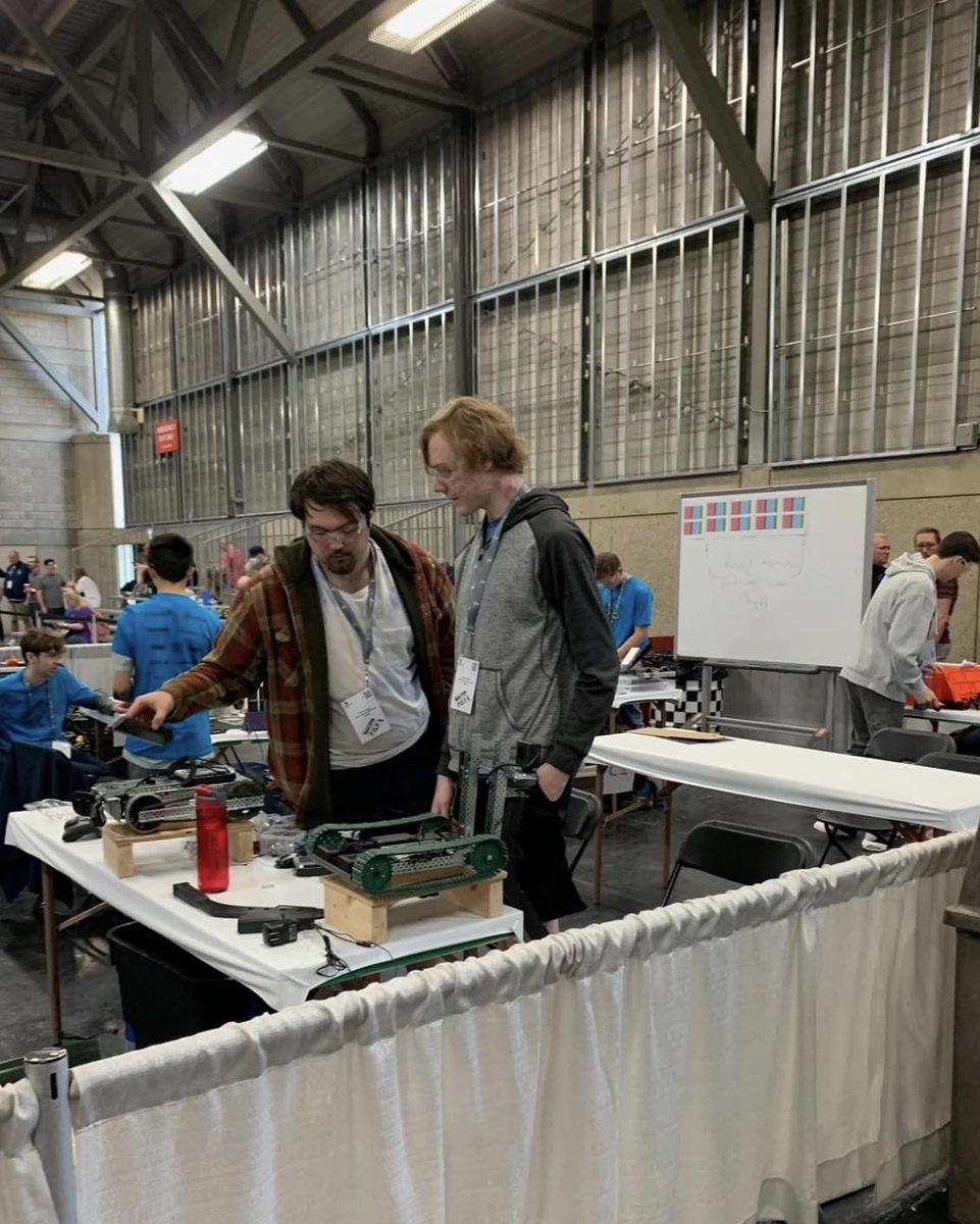 GPPSD2357's tweet photo. Good luck, Mavericks! Nelson & Corbyn (robotics), Quinten (carpentry), Maya (culinary arts) and Kaitlyn (cosmetology) were working hard yesterday at the provincial @skillsalberta competition.
Best of luck to all the competitors!
#GPPSDProud #gppsd #gpab #AbEd https://t.co/xT6rPxAAsl