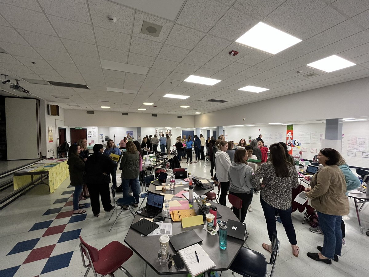 MDominguezD15's tweet photo. @WillowBendD15 &amp; @TJ_D15 engaged in various engagement and movement protocols to share their ideas and experiences about math and SEL #ProudToBe15 https://t.co/vYPyxMB4l6