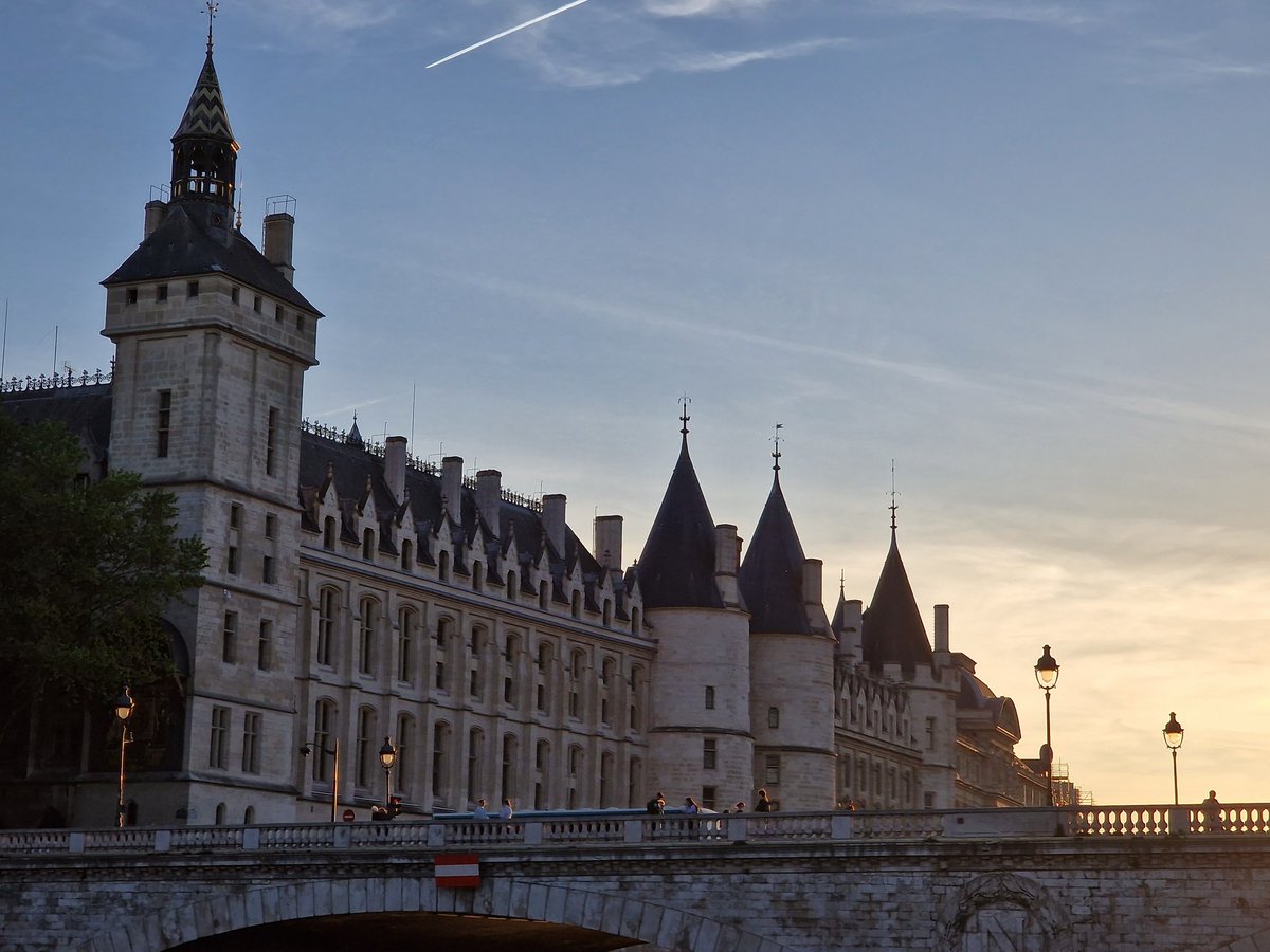 Tadeja Kuhar tweet media