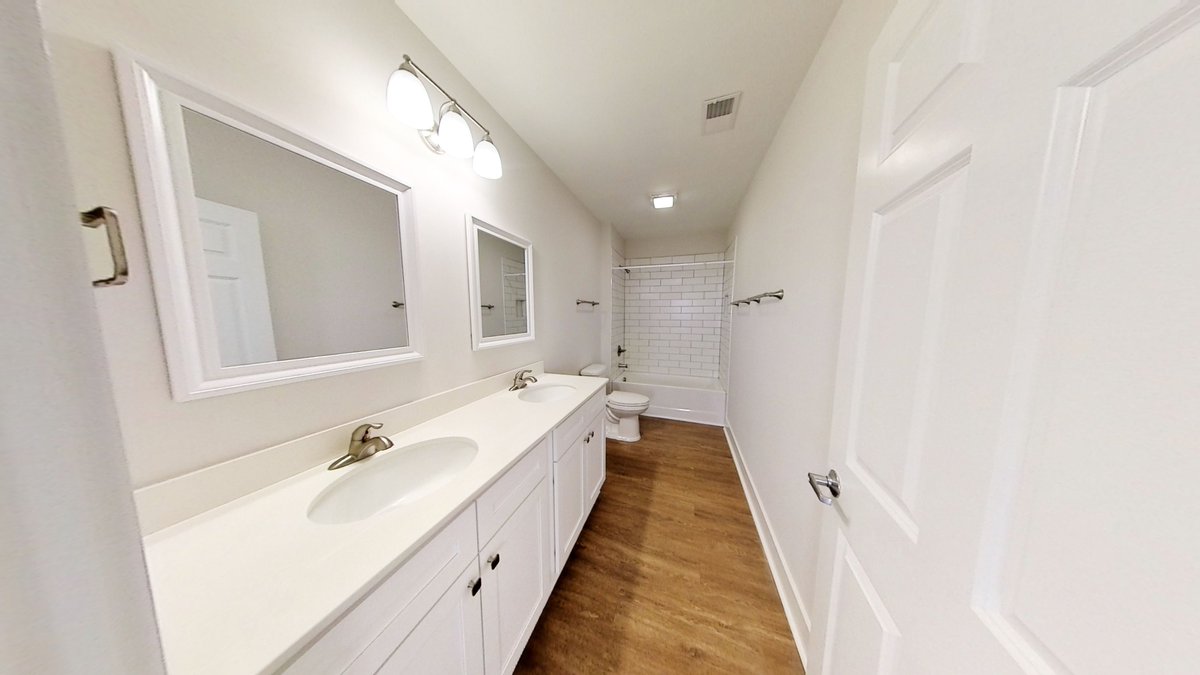 Walk2campus_USC's tweet photo. Looking for a place for you and your friends to live? 634 Pickens St. is a 3BR/2BTH home located at the heart of campus! Call the office at 803-708-7330 to ask about our specials! https://t.co/iPdC3aKnYN 
#w2c #uofsc #gamecocks https://t.co/YrD0cnf6C4