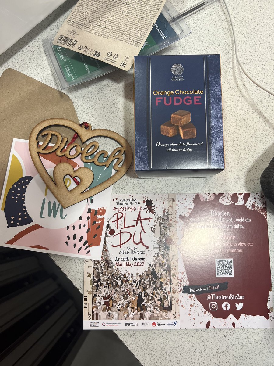 It’s opening night for Pla Du .  I’ve loved making and sourcing the props for this show - it’s going to be a crazy blast of a tour ! 
Diolch <a href="/TheatrauSirGar/">TheatrauSirGar</a> for the card and fudge 🥰