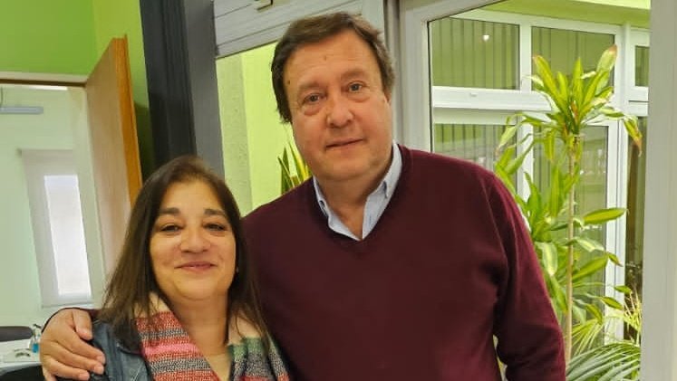 En Los Menucos visité a la intendenta <a href="/MabelYauhar/">Mabel Yauhar</a>. Hablamos con la legisladora <a href="/LYauhar/">Legisladora Soraya Yauhar</a> sobre los desafíos que tenemos por delante desde el municipio y la provincia, y repasamos las gestiones que estamos realizando en el Senado. Acá, tiramos para el mismo lado. 
#JuntosAca✅️