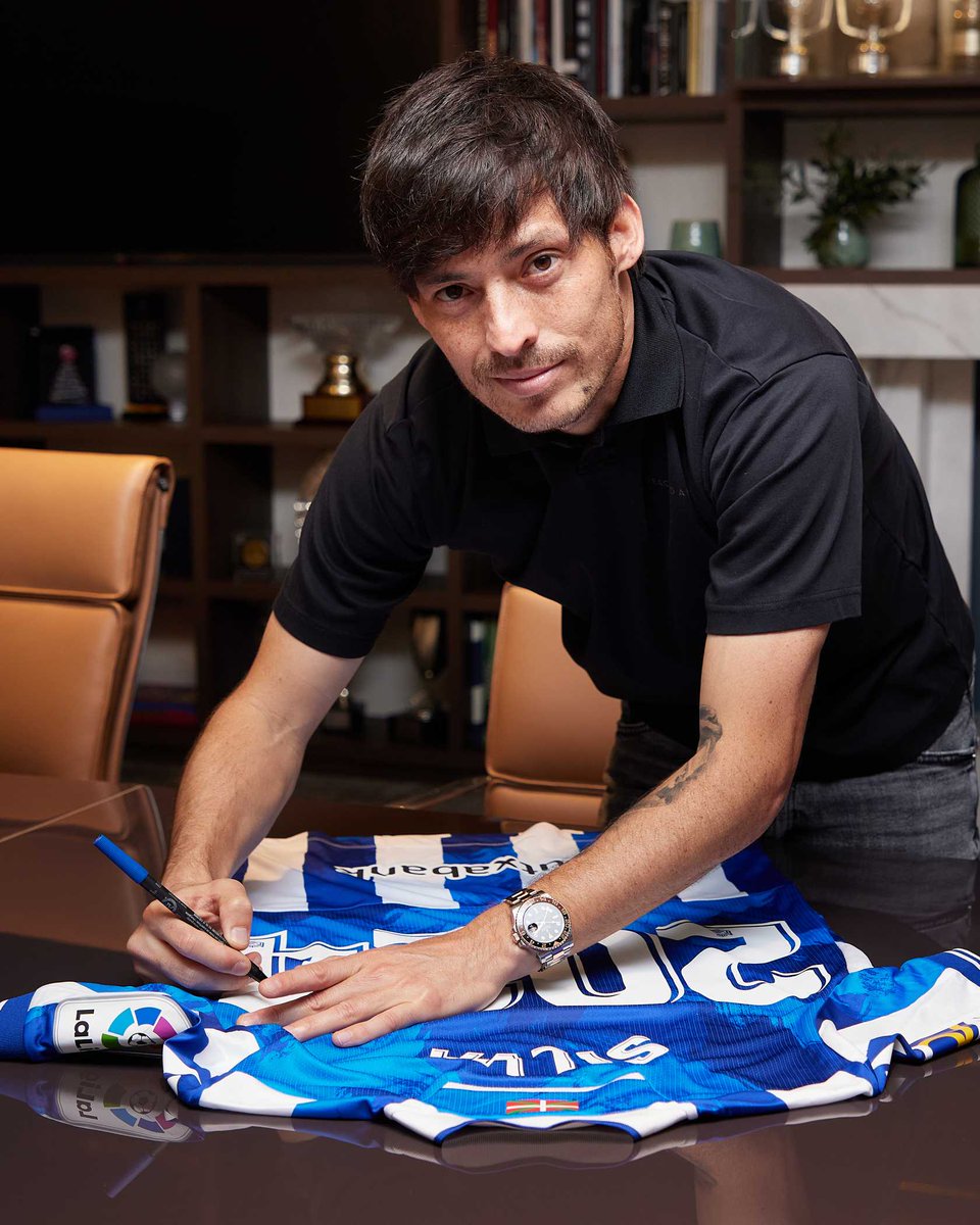 💥 ZOZKETA 💥

<a href="/21LVA/">David Silva</a> -ren kamiseta zozkatzen dugu! RT egin eta parte hartu!

Legezko oinarriak ➡ ow.ly/O9Ze50Og2NZ

#Silva2024 | #WeareReal | #AurreraReala