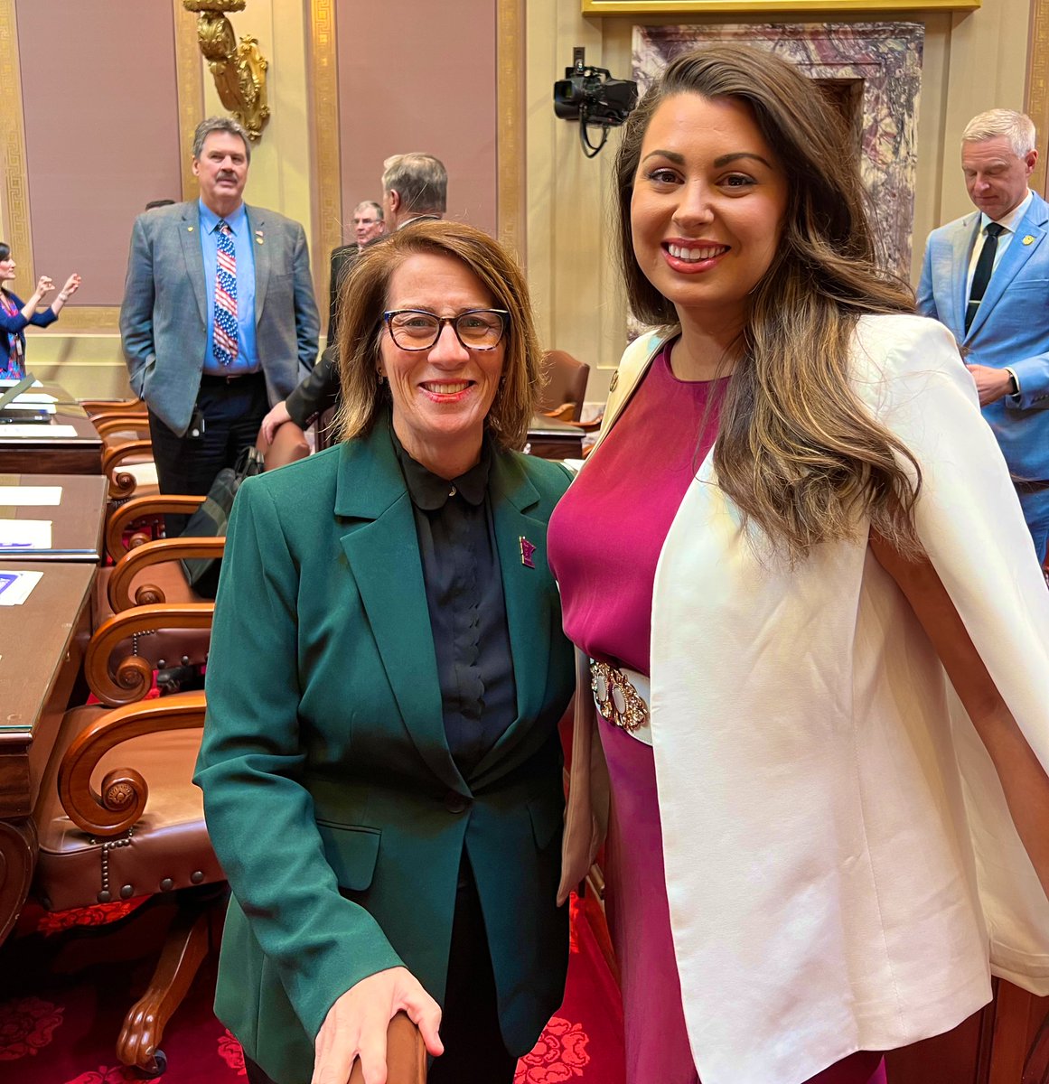 epmurphymn's tweet photo. I live in the home of The Revolution. Minnesota is the #BestState and I joined Sen Julia Coleman to make it even better today. #Prince 💜☔️ https://t.co/vq3p55iICz