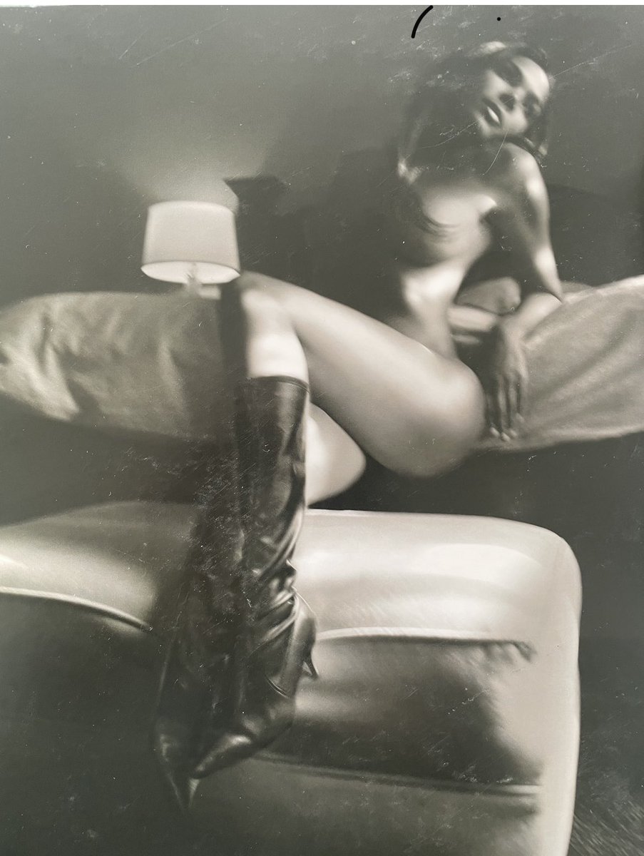 RealCarrieLeigh's tweet photo. Carrie Leigh Fine Art
Back Cover of NUDE MAGAZINE
Cover Model St. Merrique
The back Cover’s had to be as enticing as the front Cover.
#CoverModel #fineartphotography #blackandwhitephotography #BeautifulModel #MagazineArt #amazinglegs #StunningFace #naturalbeauty #Stunning https://t.co/F6ax48XOuA