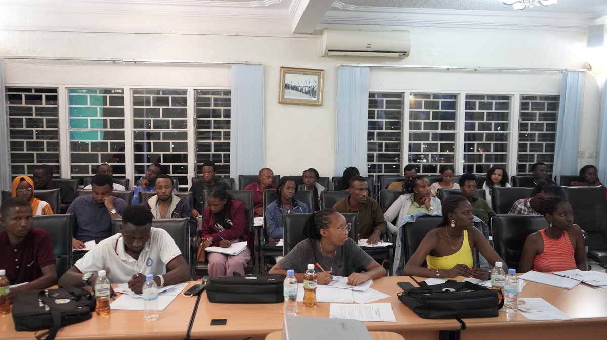 NFPO_Rwanda's tweet photo. The guiding principles of Pan-Africanism include equality, right to dignity and respect, unity, right to self determination and solidariy; said Hon. @MusoniProtais5 to Youth aspirant politicians from registered P. Parties members’ of #NFPO
#YPLA #Kigali https://t.co/kxN0JNVQRm