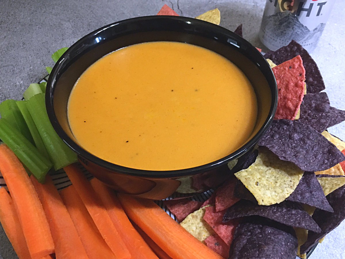 Today is International #NoDietDay😃
My kind of Day… Beer Cheese Dip 🍺🧀😍
(check out my previous posts 👇for tasty indulgent recipes😋 + more on the website)

#YouTube 📽️: youtu.be/Bfg6mv8Tjnw
#RECIPE ➡️: clubfoody.com/cf-recipes/bee…

@EventGuideToday @DiningGuide2Day