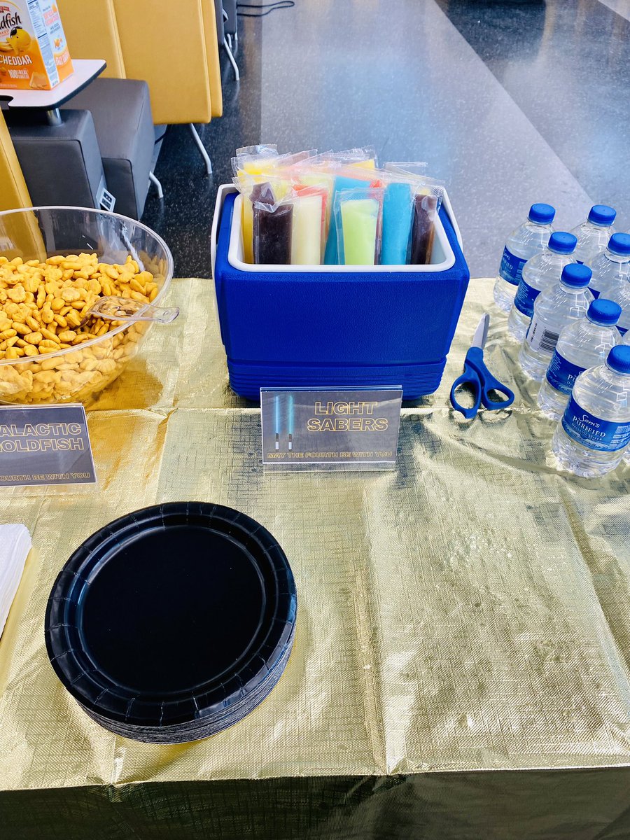 HSHS Library tweet media