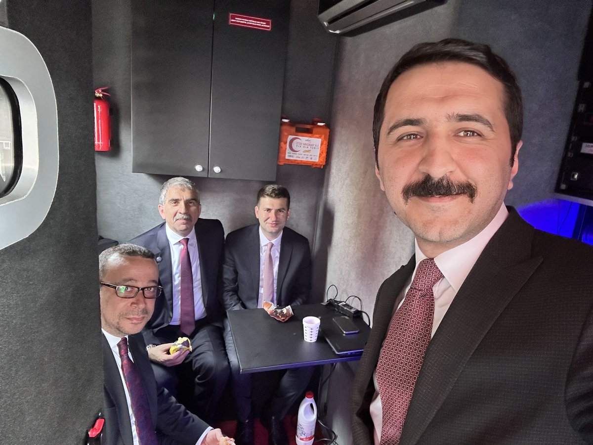 Aydın.
Miting hatırası <a href="/ayyildirim1/">Ahmet Yiğit Yıldırım</a> <a href="/Eyupyildizlar/">Eyyup YILDIZ</a> <a href="/HckHakanCem/">Hakan Cem KÜÇÜKOĞLU</a>