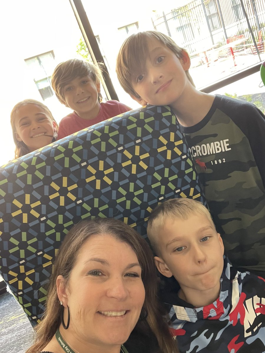 mrsjerger's tweet photo. Miss Smith’s @adeDCSD 3rd graders came to @erms_DCSD for a scavenger hunt with 7th grade buddies. #selfiewithmynephew https://t.co/xwKsXUITd2