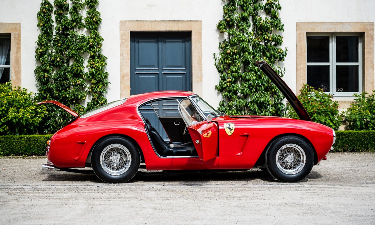 ItaliAuto's tweet photo. #Ferrari 🇮🇹 250 GT SWB 

© Art &amp; Revs https://t.co/pPjolMqqMQ