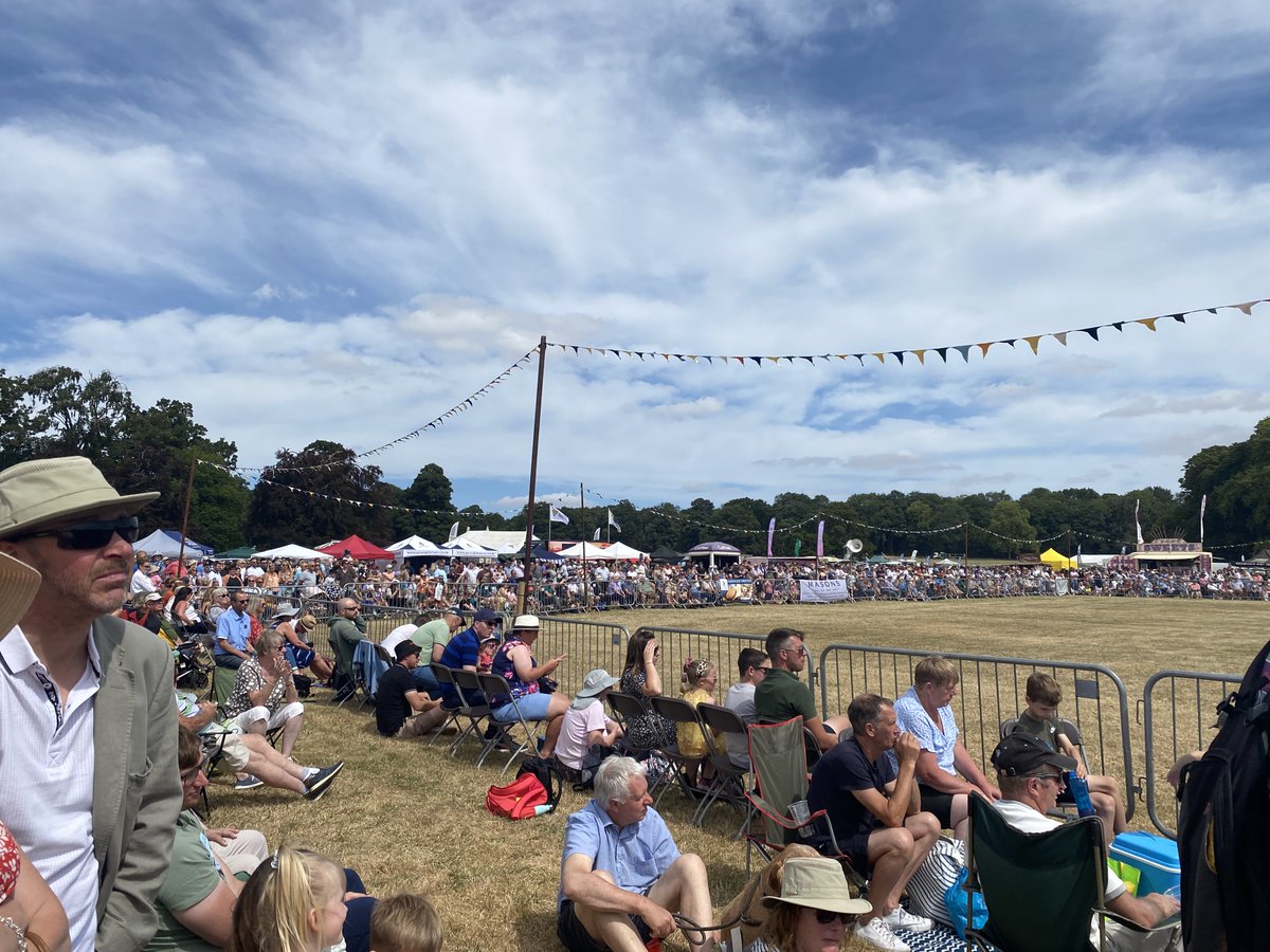 CATERING TRADE STANDS NOW FULL 🚨 

We do still have some limited availability remaining for general trade stands, so if you'd like to join us, please get your application in ASAP ⏰ 

APPLY HERE ➡️ bit.ly/3s0CeYM

#RevesbyCountryFair #RevesbyEvents #LincolnshireEvents