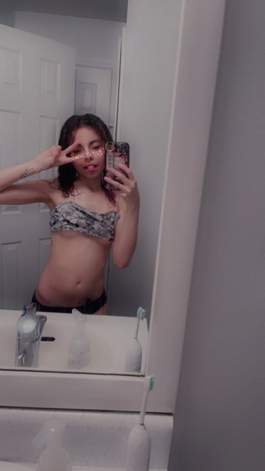 😜✌️the curls 🙈 https://t.co/KZlnQnfy8z