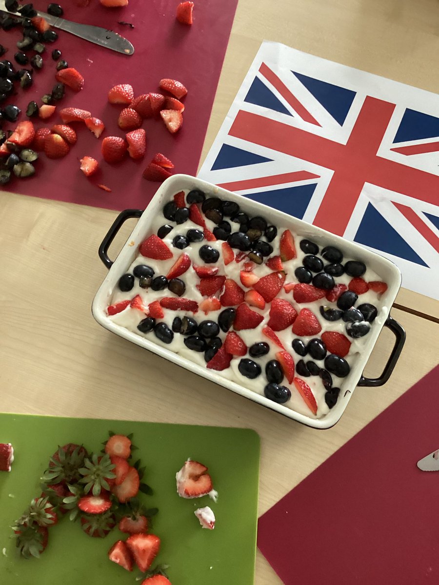 BucktonFields's tweet photo. Ready for our King’s Coronation Tea Party tomorrow! 🇬🇧👑🤴 https://t.co/29jo5H4Cqk