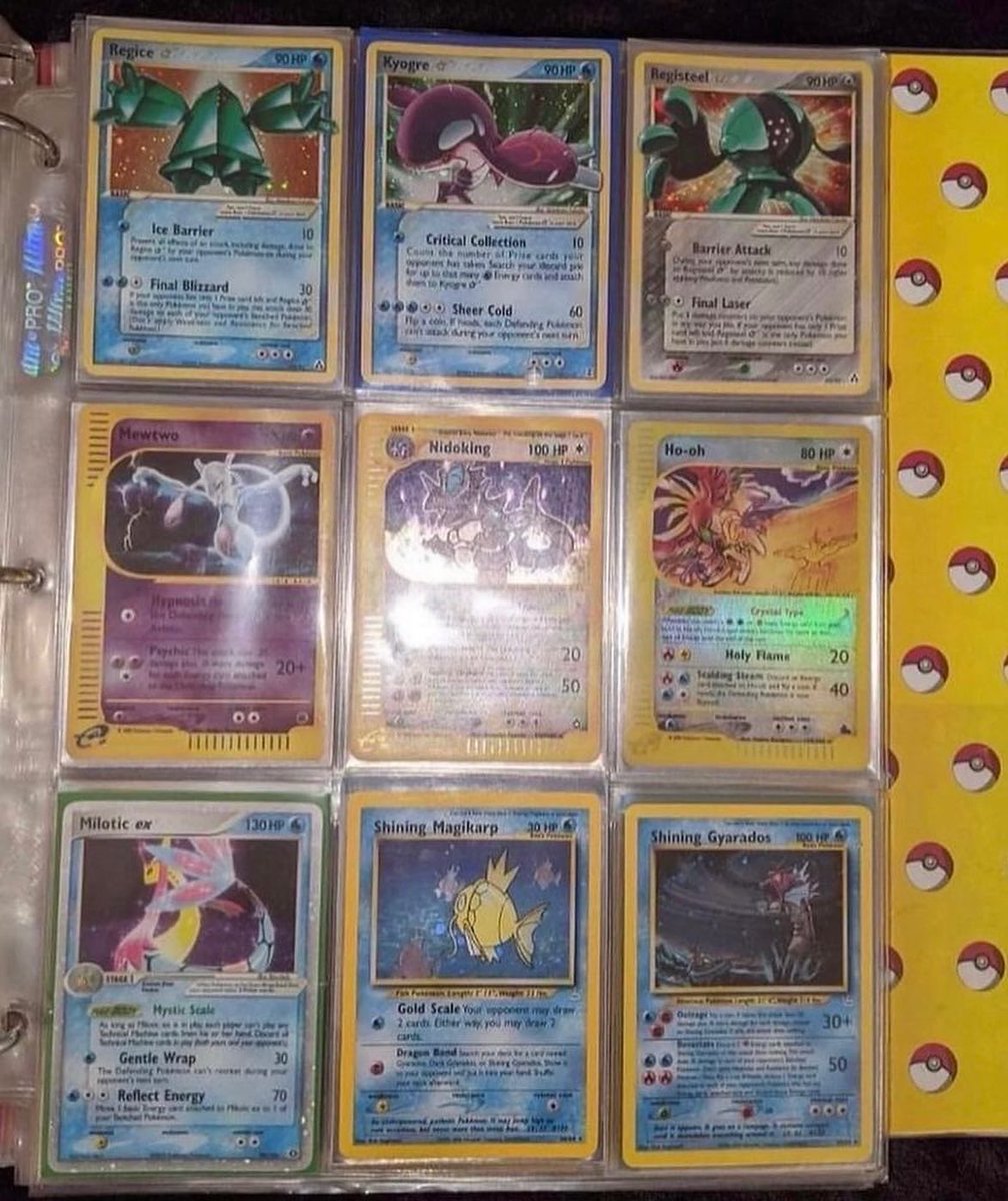 charizardseller's tweet photo. Pokémon binder available now $995 dm to purchase serious buyers only 
@BUYSELLTRADETCG https://t.co/b2pJlxWB0p