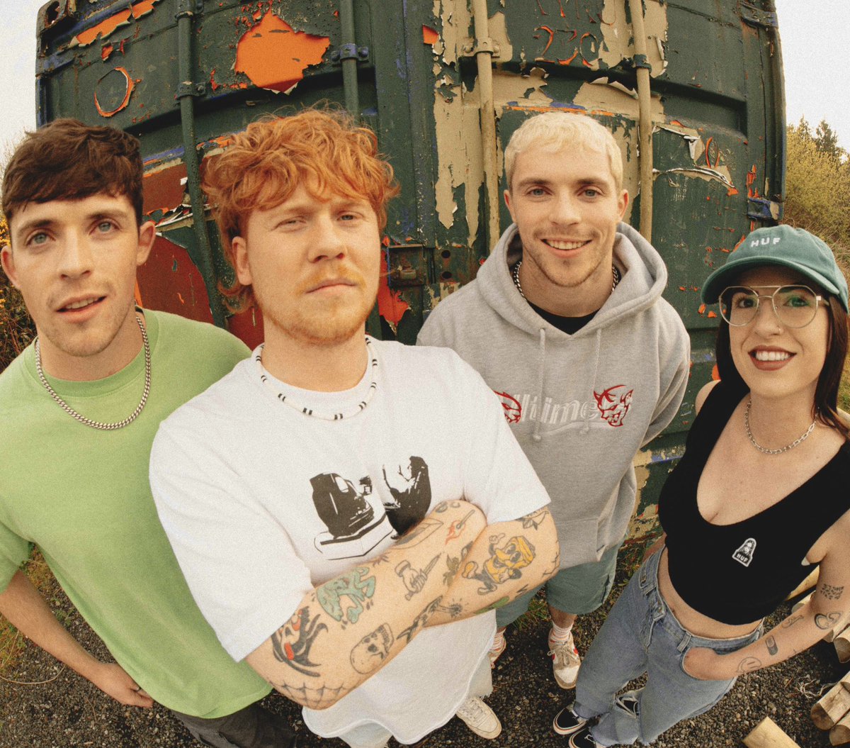 voodoobandits's tweet photo. NEW single “Lawn Chair Sunburn” is out next Friday!! It’s another one from our debut EP which is dropping in the summer 🔥🔥

Any pre-saves would be awesome ➡️ link below x

https://t.co/8c12wDL2Ed https://t.co/pxVbpApLyG