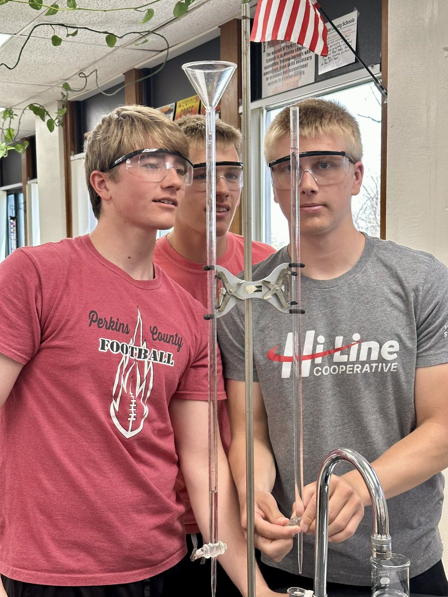 PCS_Pride's tweet photo. Chemistry:
Students are performing a titration lab with sodium hydroxide and hydrochloric acid. Phenolphthalein is the indicator that turns a light pink when the equivalence point has been reached. #handsonlearning #labskills #titrations https://t.co/1JuZlIHiC7