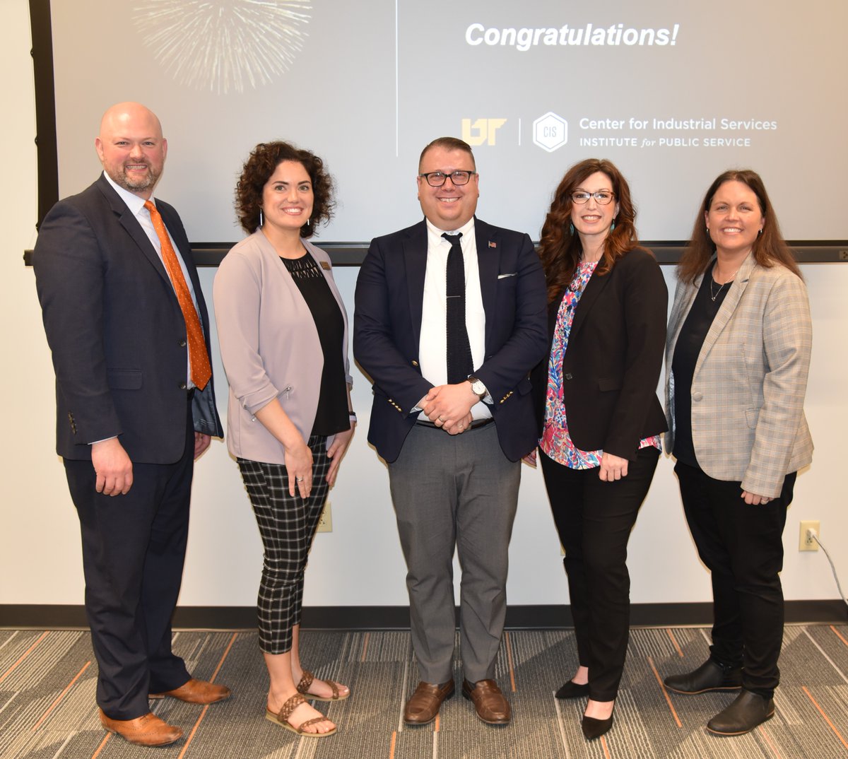 UTCIS's tweet photo. UT CIS recently graduated its 17th class of the Tennessee Certified Economic Developer (TCEcD) Program! This cohort brings the total number of TN certified economic developers to 97. Read more about their graduates and their capstone projects at https://t.co/fIxmYLIDGQ #TCED https://t.co/8tXx3PHGCE