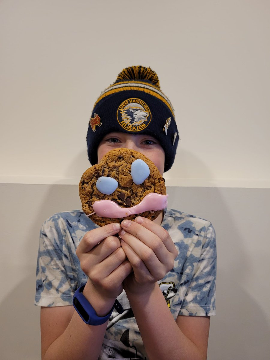 NWRoofing1978's tweet photo. Our team of juniors is all smiles with these #SmileCookie treats from #TimHortons!
Don't forget to get your ππͺ in support of the @WilmotFamilyRC!
#YourLocalRoofer #StratfordON #WilmotON #AyrON #WoodstockON #OxfordCounty #PerthCounty https://t.co/4oBywuMbxM