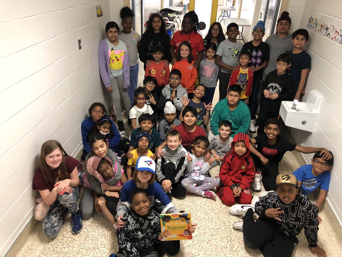 Mrs. George (@ridgeview1b) on Twitter photo Gr1 and Gr5 learning buddies are #bettertogether <a href="/PeelSchools/">Peel District School Board</a> <a href="/RidgeviewPS/">Ridgeview P.S.</a> Gr1 and Gr5 learning buddies are #bettertogether <a href="/PeelSchools/">Peel District School Board</a> <a href="/RidgeviewPS/">Ridgeview P.S.</a>