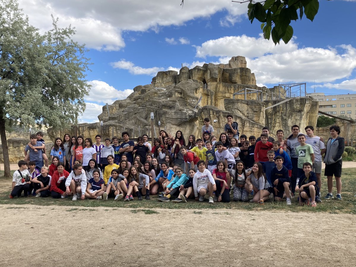 agustinasva's tweet photo. "¡Diversión y aventura en La Roca! 🧗🏽♀️🌲 Los estudiantes de 1o de la ESO han disfrutado de un día lleno de emociones en este espacio multiaventuras. Una experiencia que siempre recordarán. #LaRoca #Multiaventuras #1oESO #AprendizajeDivertido" https://t.co/NWGvcOKeRy