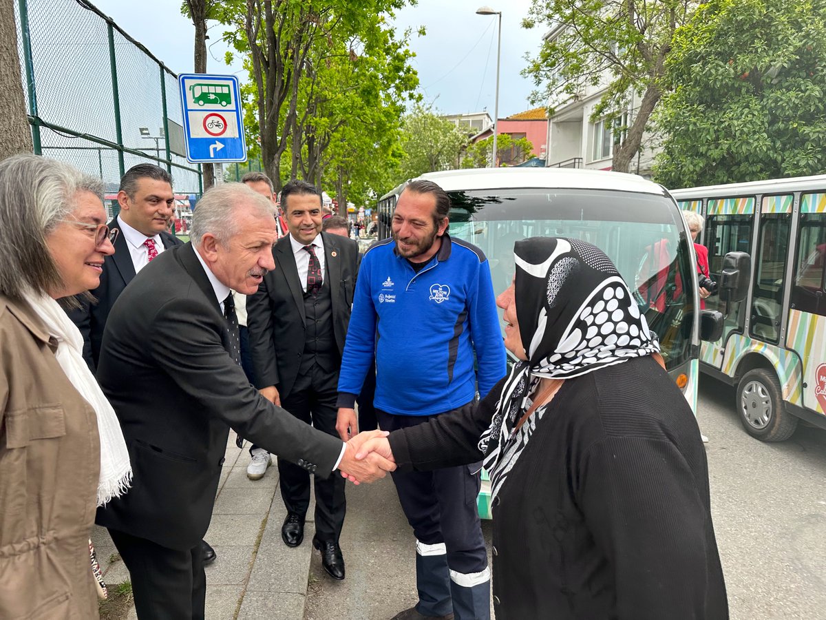 vedatbayramtc's tweet photo. Bugün Adalar’daydık…

@adalariyiparti2 İlçe Başkanımız @sakir_ayse ile birlikte Adalar’daki vatandaşlarımızla buluştuk.

Spor kulüplerimiz ile tesislerimizi gezerek, ihtiyaç ve sorunları dinledik. 

Çözümlerimiz hazır,
#TürkiyeTarihYazacak 🇹🇷 https://t.co/wN8F4QUFuV