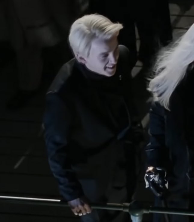 draco malfoy daily (@hourlydraco) on Twitter photo 