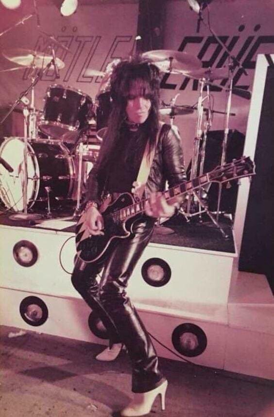 Happy Birthday Mick Mars!
Motley isn t the same without you! 