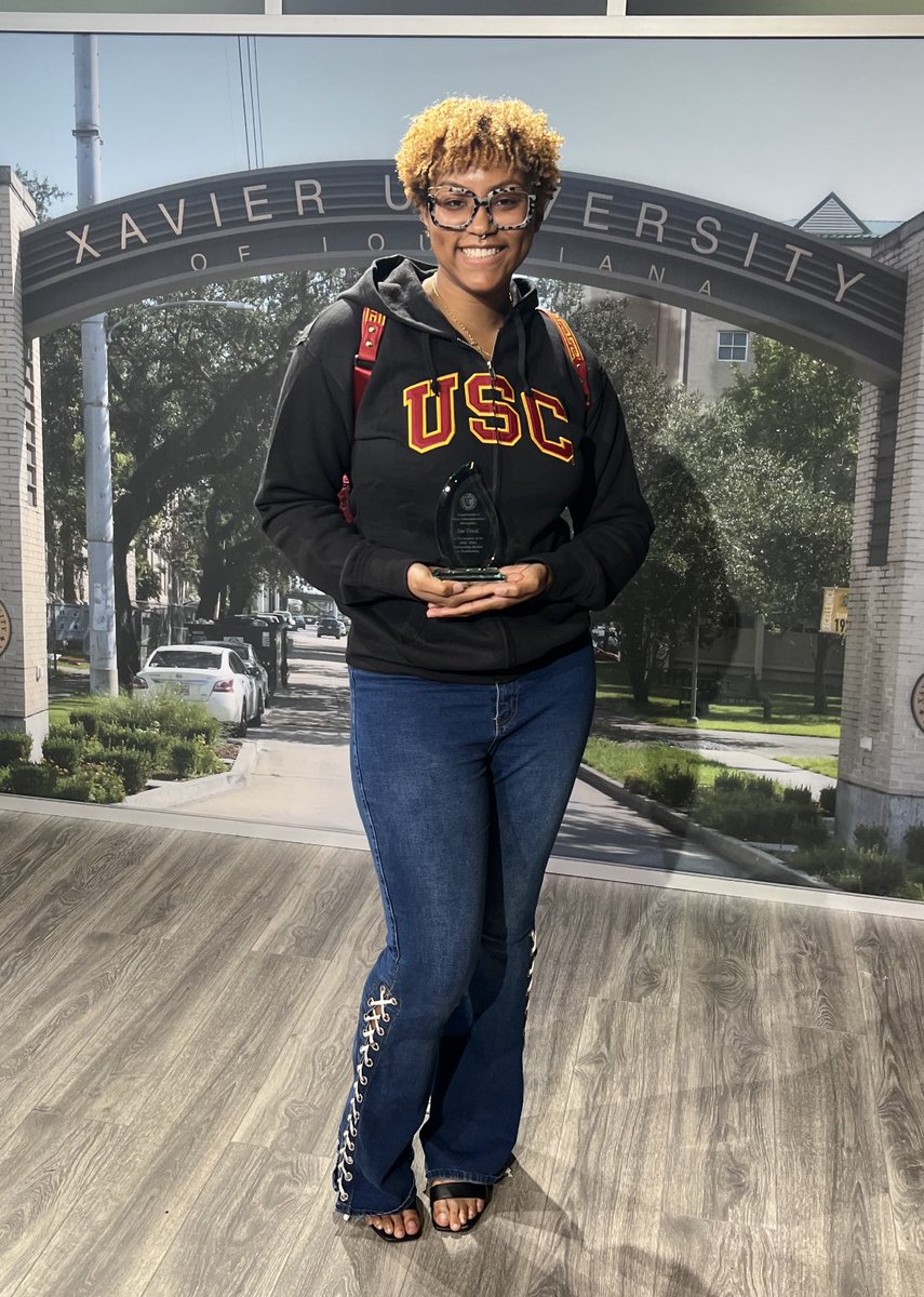 XulaMassComm's tweet image. Congrats to @xula2023 #XulaMassComm graduating senior Zoe Trask @zoetrask who is headed to @USC @USCAnnenberg for graduate school. Zoe is also the first place winner of an #Gracie award by the @AllWomeninMedia @XULApres @XU_RADIO @BetaDelta_Xula @NphcXula @casxula @mikiturner 💙