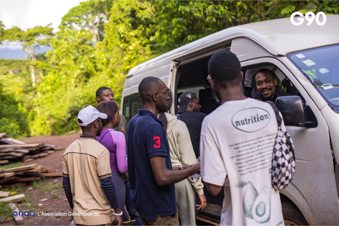 generationcm's tweet photo. Journée pointée ! 😁🌳

Nous avons marqué la première étape de notre campagne “Pensée Verte et Développement Durable” à #Bipindi ce samedi 29 avril 2023. https://t.co/EjLwTetoOe