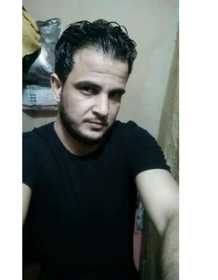 loloSal34845176's tweet photo. اعتبروه اخوكم عايزين نعمل شير ونطلب بفتح قضيه خالد راف الله
خالد مظلوم محكوم عليه بالاعدام
انقذوا خالد من حبل الموت 🤲🏻♥️ https://t.co/fSpxEtKrqY