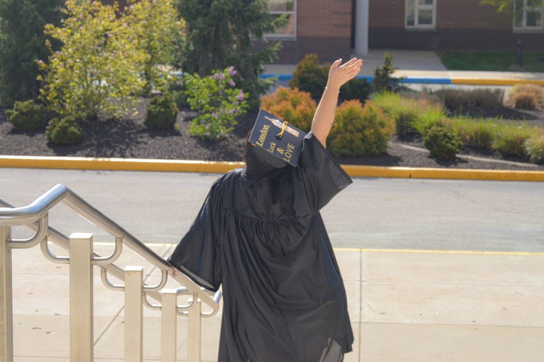 uindy's tweet photo. The UIndy #ClassOf2023 is capping off their college careers in style! Check out these fantastically decorated grad caps 🧵 https://t.co/0uAnuaaOPA