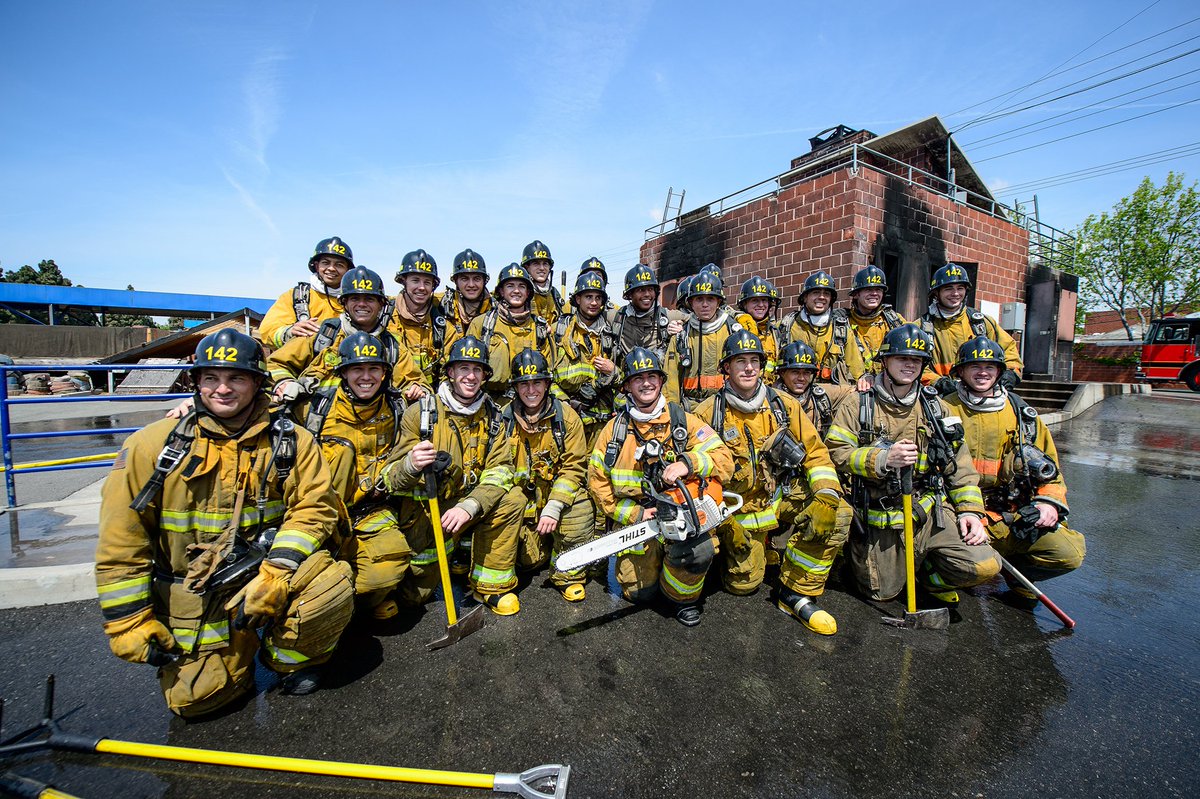CalCommColleges's tweet photo. Today is #InternationalFirefightersDay! #ThankYou to the brave first responders & firefighters who risk their lives every day.
@CalCommColleges offers career programs in Fire & Emergency Services. Learn more & enroll today at https://t.co/0eSHRPAILl
#CAWorkforce
#FirstResponders https://t.co/DFG09s6S3U