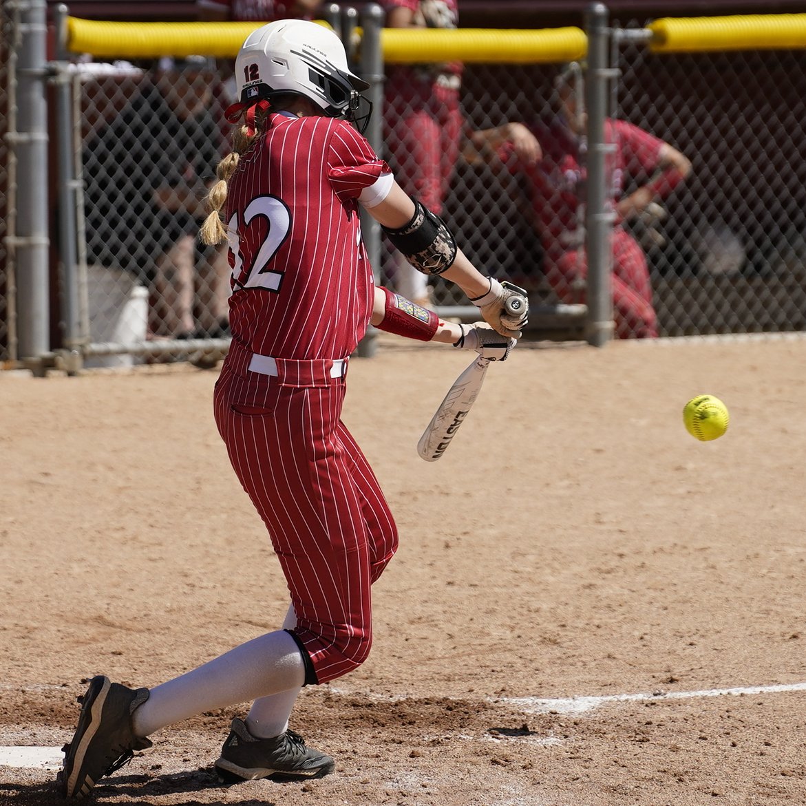 MaryvilleSaints's tweet photo. WALK-OFF WINNER! 

Taylor Duff gave @MaryvilleSB a 4-3 win in the first round of the #GLVCsb Tournament with a walk-off single in the eighth! The Saints will play the winner of Drury &amp; UIndy tomorrow at 3 pm. #BigRedM #GLVCsb

Recap: https://t.co/yE1Zk7X1Bz https://t.co/gYwYMOFYA0