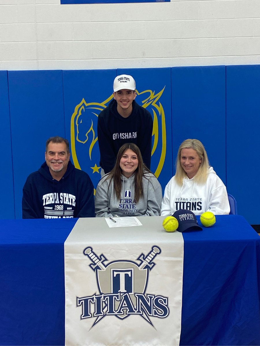 Congratulations to Jarel Dixon, Brooklyn Marlowe, and Mikayla Hanely who committed to their respective colleges today! #WeAreNorthwood