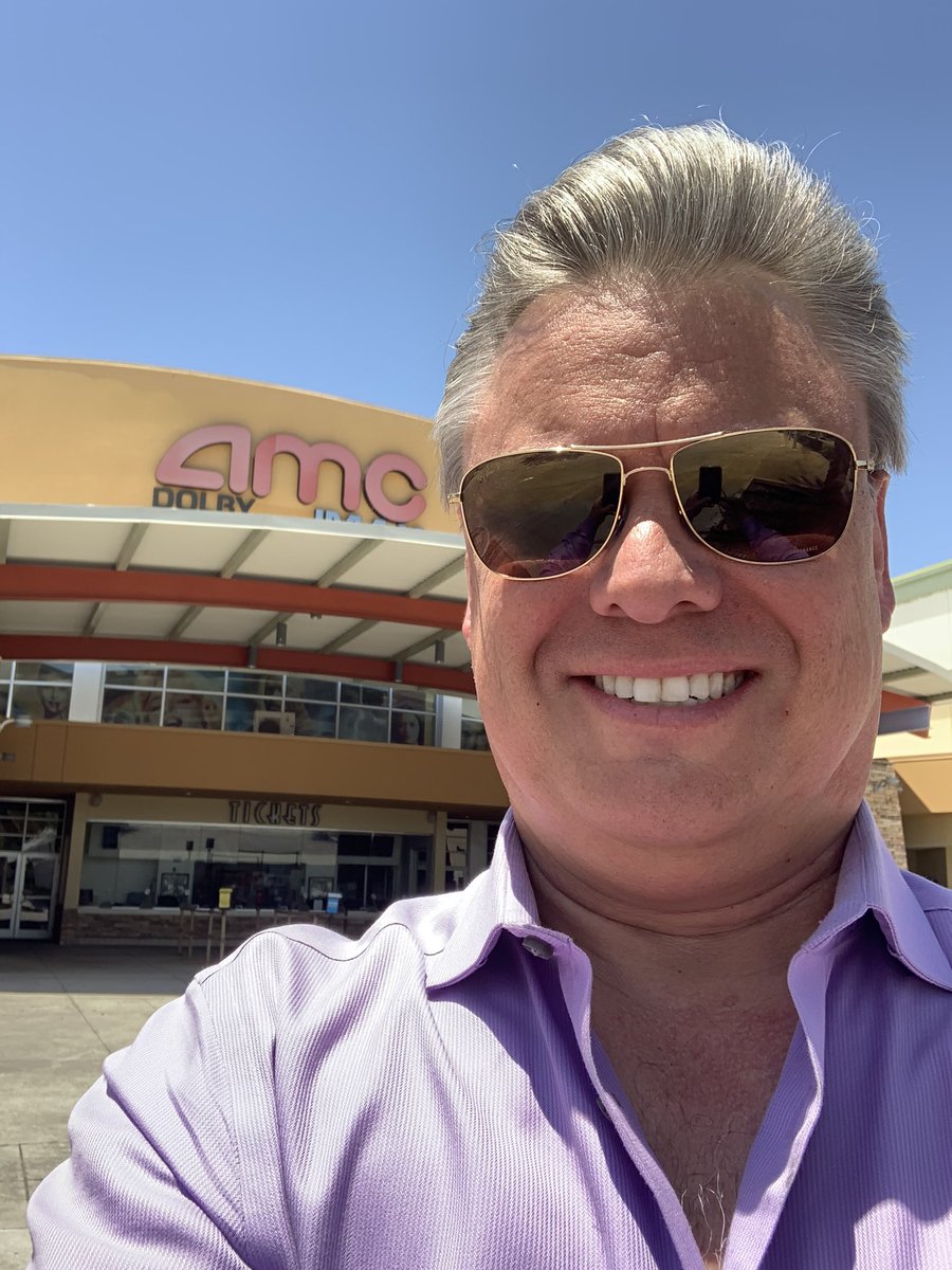 UDITDALAI2's tweet photo. Well, if you know, then you know! I am here to see the showing of #GuardianesdelaGalaxiaVol3 at our beloved #AMC #atAMC #shareAMC @CEOAdam LFG! P.S. I took off work to make sure I get my popcorn🍿bucket!😎 https://t.co/tr0tuqDAHX
