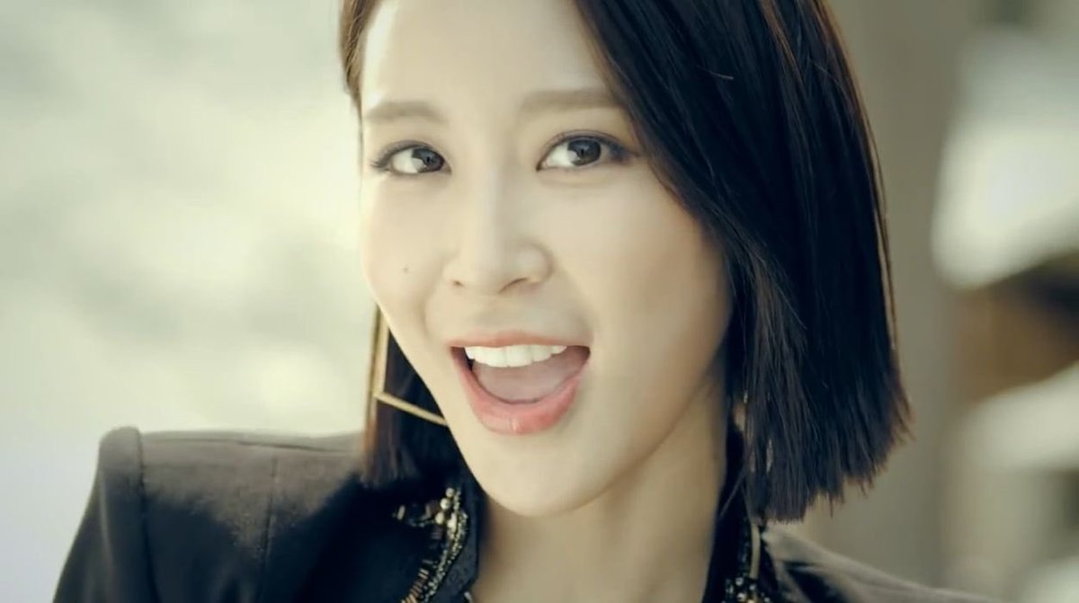 NMUSESZONE's tweet photo. ⇢ #현주 ✧ hyunjoo
#HappyLeeSemDay https://t.co/3Kt6NpzdvG