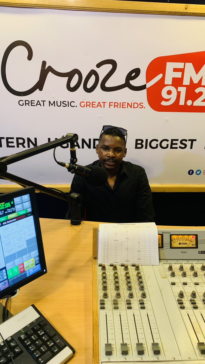 eddiespikaagaba's tweet image. Live on Western Uganda’s biggest radio @912CroozeFM with @BabyDosh14 #Hitselector proudly powered by @mtnug. (the official sponsors)of #TugendeMukikadde slated for 13th May @hotrianglembra. Dial #170*86# to download tunes and win some tickets.