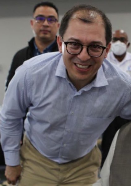 HELIODOPTERO's tweet photo. El imbécil del @FiscaliaCol , Francisco Barbosa, salió a defender con histeria la “honorabilidad” del fiscal-sicario Daniel Hernández que él mismo tiene imputado por corrupto. https://t.co/J66R3hRJdH