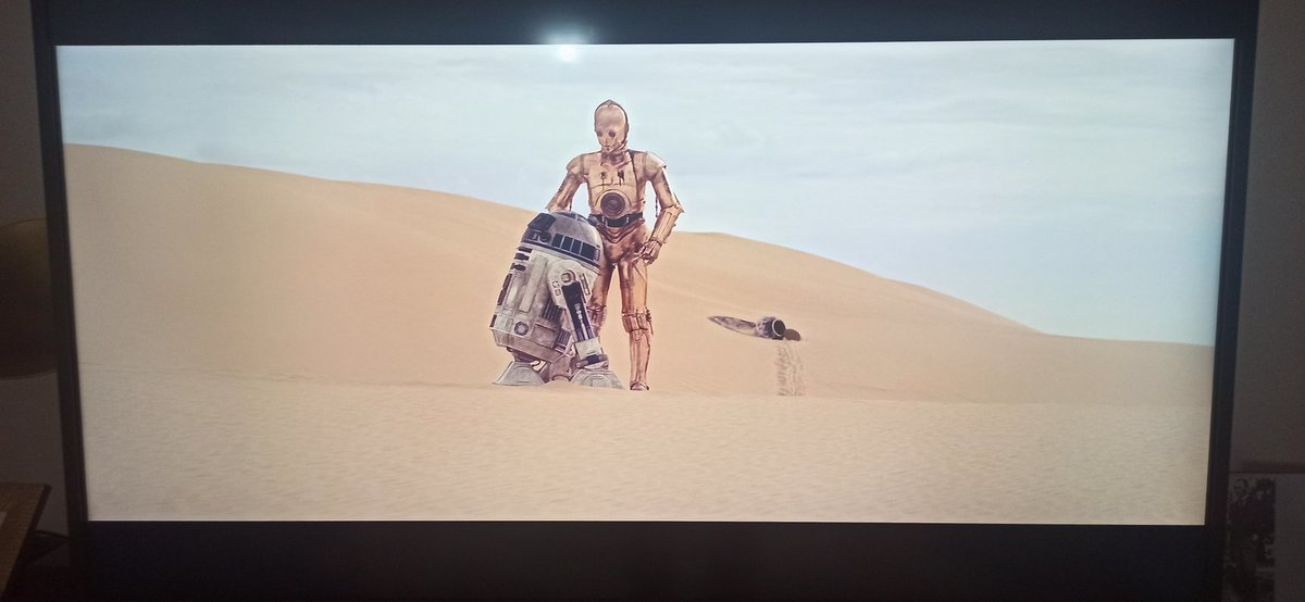 aytkala's tweet image. #3PO #R2D2 🤭